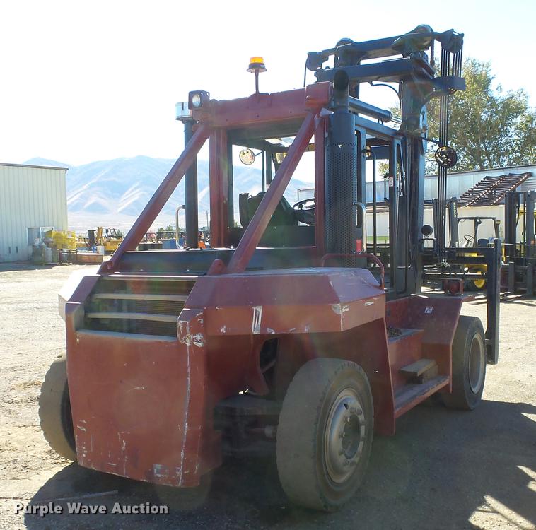 image for item FQ9321 2004 Taylor T-250S forklift