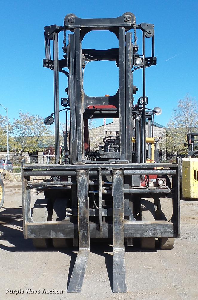 image for item FQ9321 2004 Taylor T-250S forklift