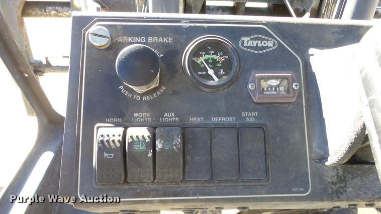 image for item FQ9321 2004 Taylor T-250S forklift