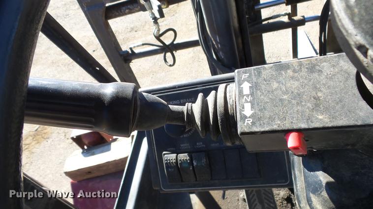 image for item FQ9321 2004 Taylor T-250S forklift