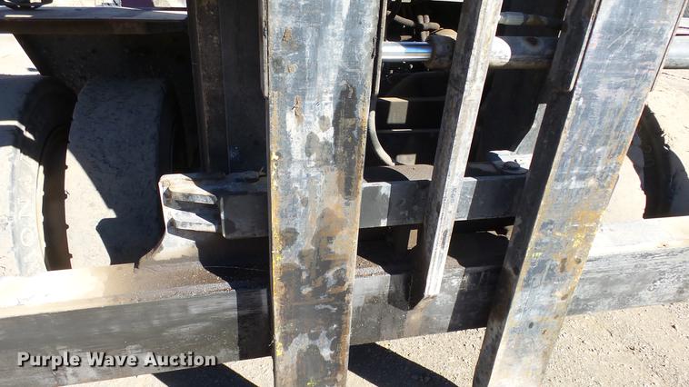 image for item FQ9321 2004 Taylor T-250S forklift