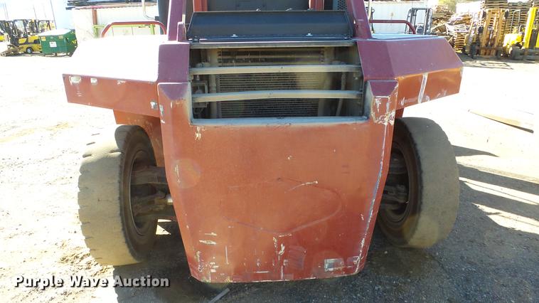 image for item FQ9321 2004 Taylor T-250S forklift