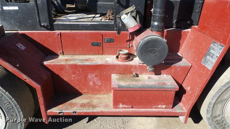 image for item FQ9321 2004 Taylor T-250S forklift