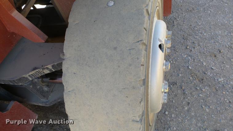 image for item FQ9321 2004 Taylor T-250S forklift