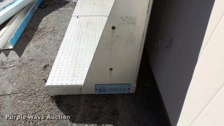 image for item FQ9416 Merritt diamond plate/aluminum headache rack