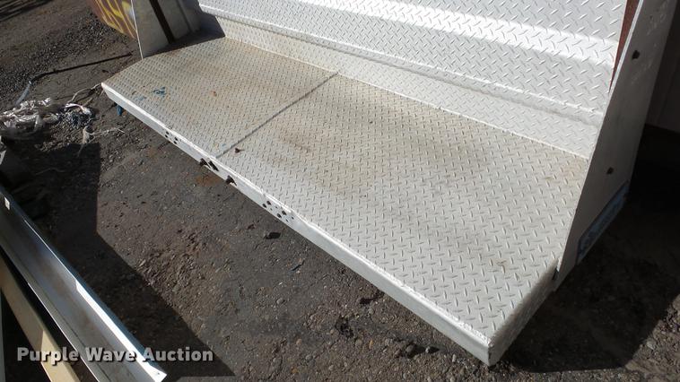 image for item FQ9416 Merritt diamond plate/aluminum headache rack