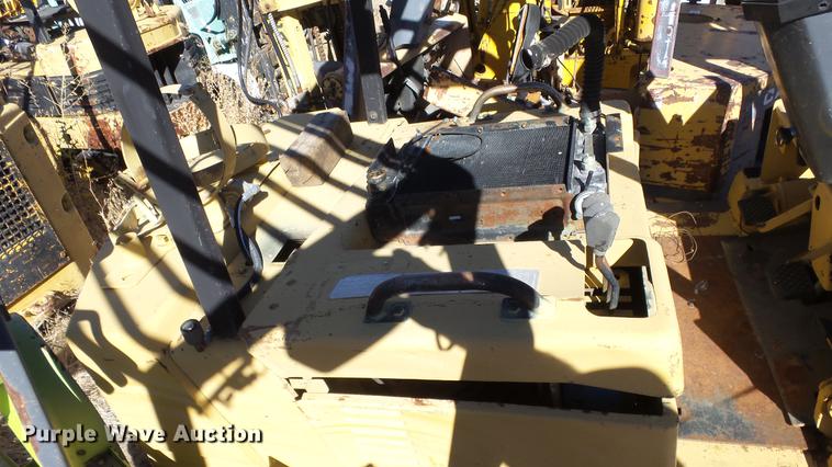 image for item FS9772 (6) salvage forklifts