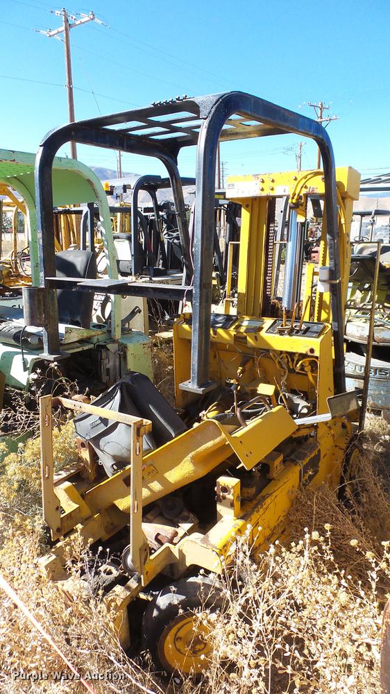 image for item FS9774 (6) salvage forklifts