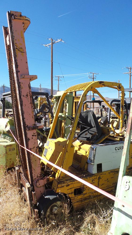 image for item FS9774 (6) salvage forklifts