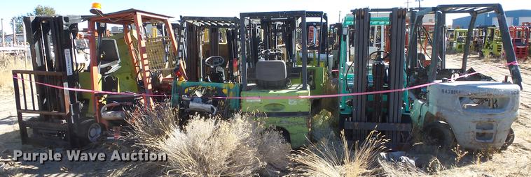 image for item FS9778 (6) salvage forklifts