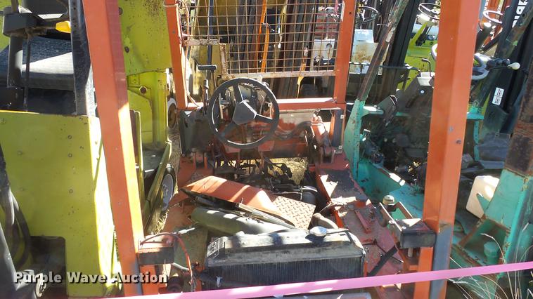 image for item FS9778 (6) salvage forklifts