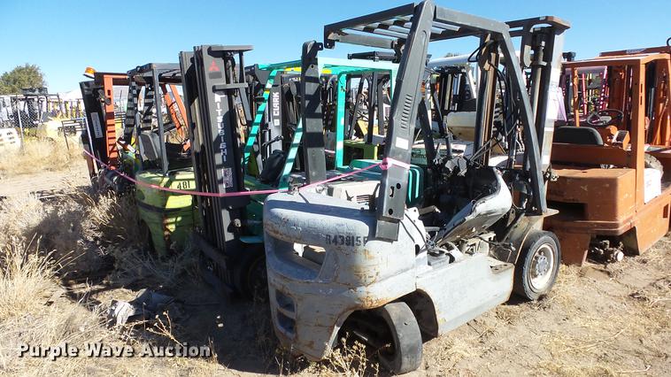 image for item FS9778 (6) salvage forklifts