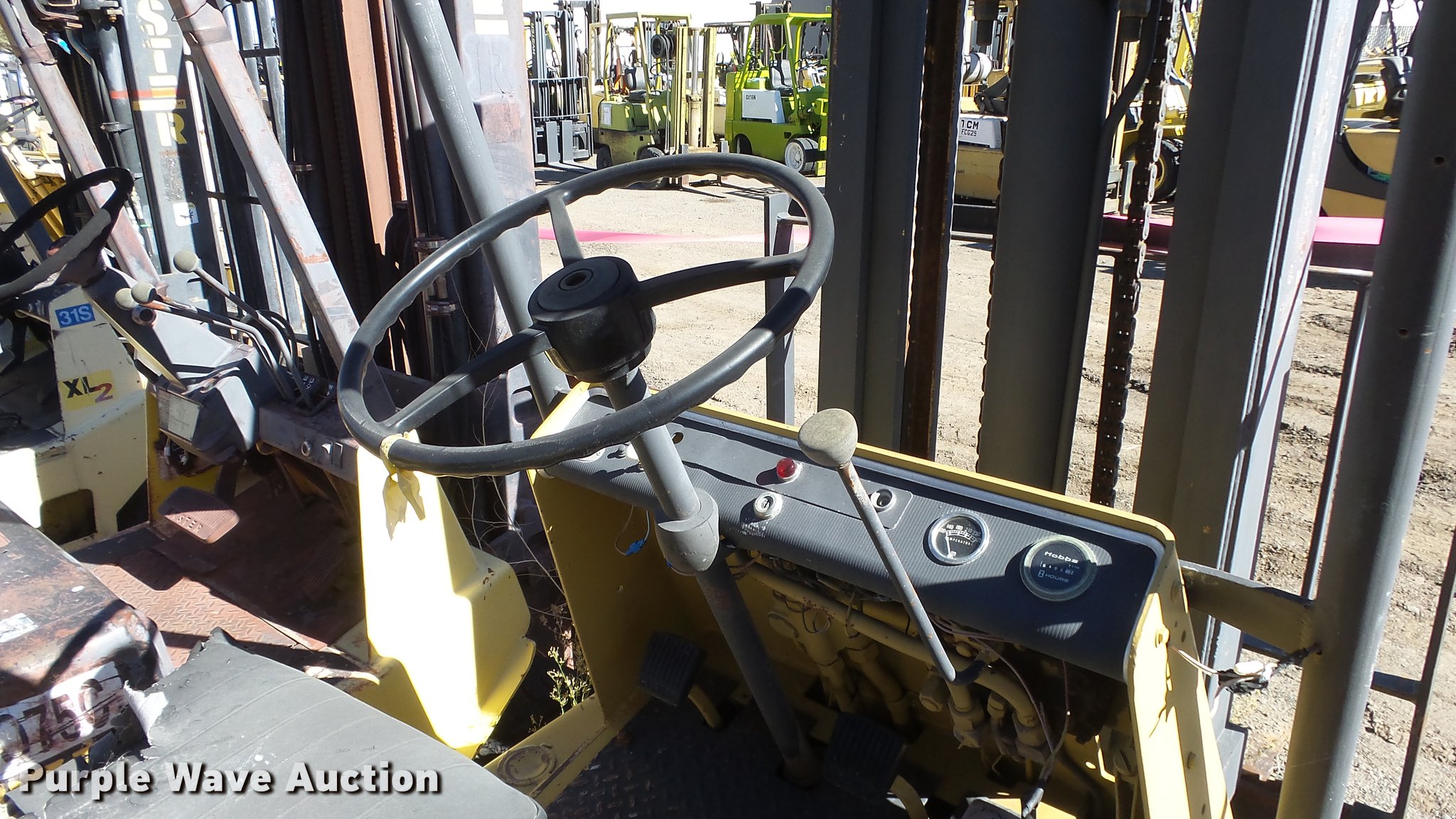 5) Hyster salvage forklifts in Reno, NV | Item FS9762 sold | Purple Wave