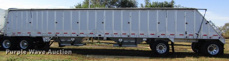 image for item DB4757 2004 Corn Husker 800 double hopper bottom grain trailer