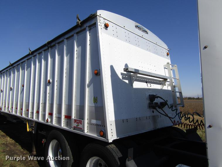 image for item DB4757 2004 Corn Husker 800 double hopper bottom grain trailer