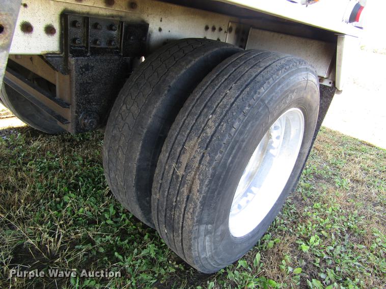 image for item DB4757 2004 Corn Husker 800 double hopper bottom grain trailer