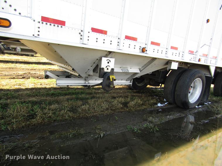 image for item DB4757 2004 Corn Husker 800 double hopper bottom grain trailer