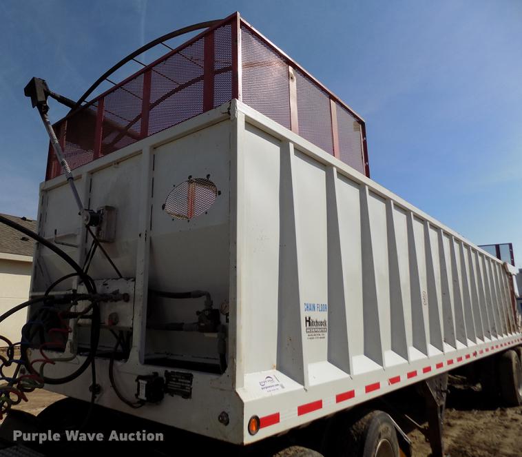 image for item DB9040 2012 Hitchcock APL36 live bottom silage trailer