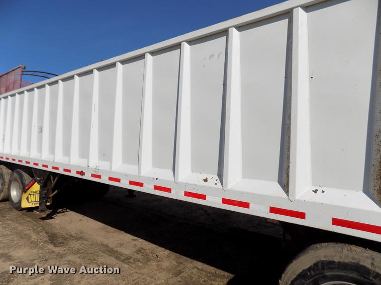 image for item DB9040 2012 Hitchcock APL36 live bottom silage trailer
