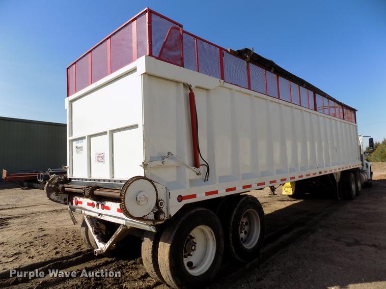 image for item DB9040 2012 Hitchcock APL36 live bottom silage trailer