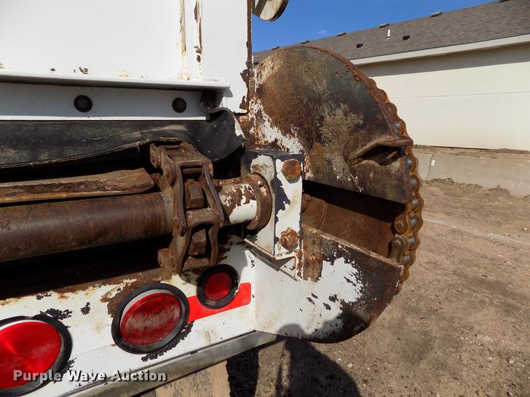 image for item DB9040 2012 Hitchcock APL36 live bottom silage trailer