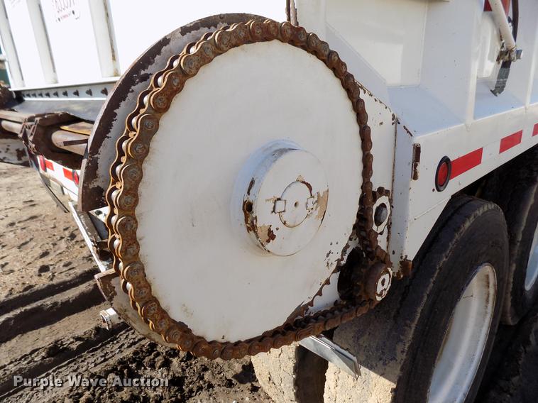 image for item DB9040 2012 Hitchcock APL36 live bottom silage trailer