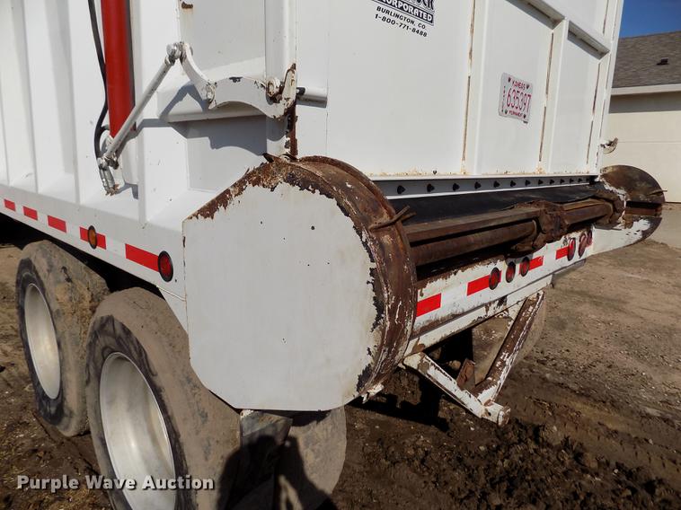 image for item DB9040 2012 Hitchcock APL36 live bottom silage trailer