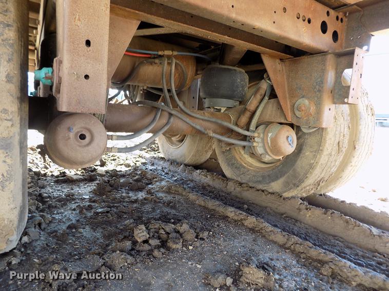 image for item DB9040 2012 Hitchcock APL36 live bottom silage trailer