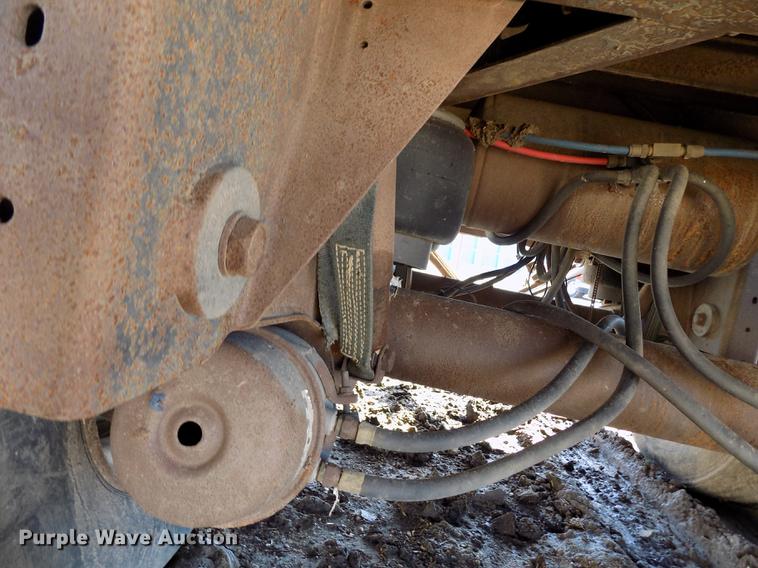 image for item DB9040 2012 Hitchcock APL36 live bottom silage trailer
