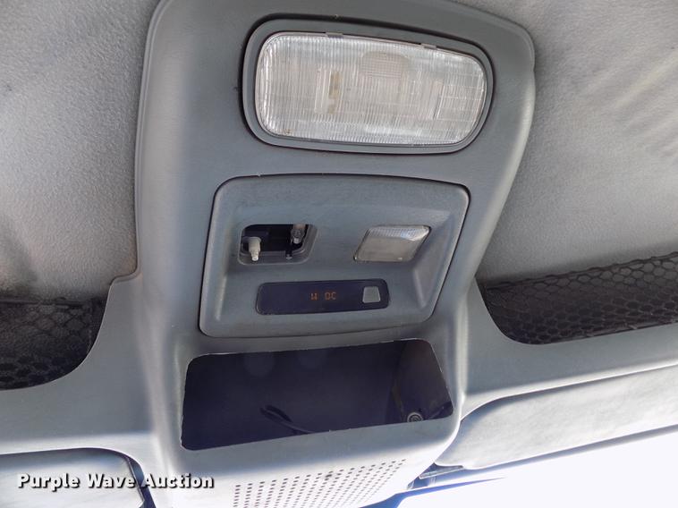 image for item DB9041 2007 International 8600 semi truck