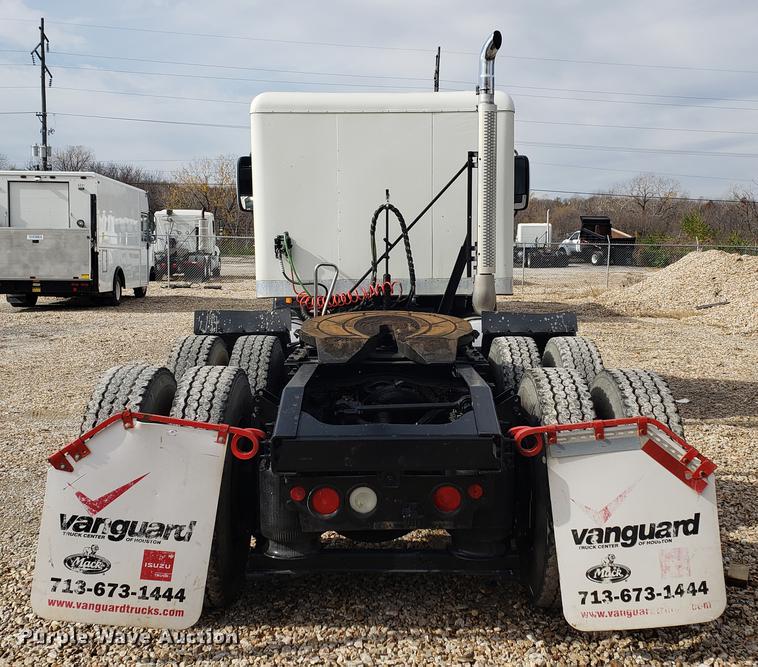 image for item DB9430 2008 Mack CXU semi truck