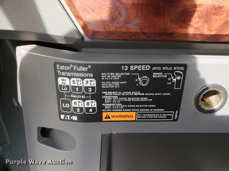 image for item DB9430 2008 Mack CXU semi truck