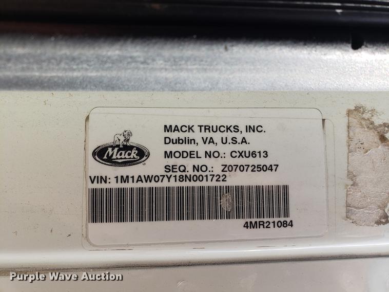 image for item DB9430 2008 Mack CXU semi truck