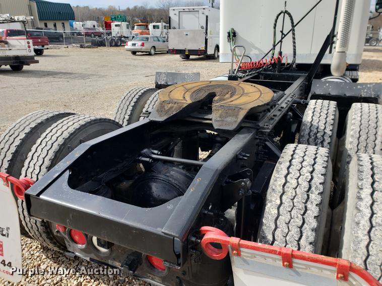 image for item DB9430 2008 Mack CXU semi truck