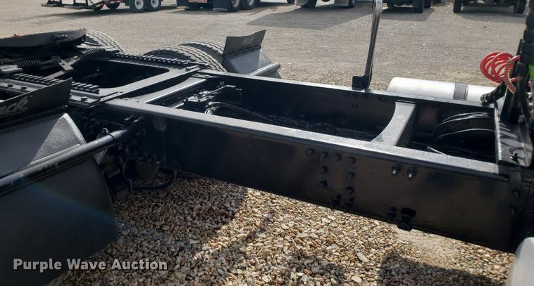 image for item DB9430 2008 Mack CXU semi truck