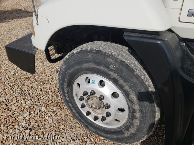 image for item DB9430 2008 Mack CXU semi truck