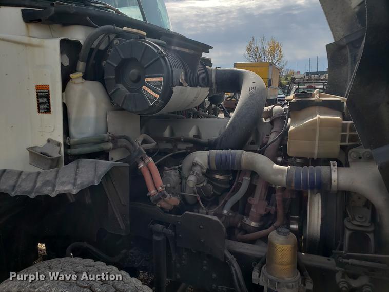 image for item DB9430 2008 Mack CXU semi truck