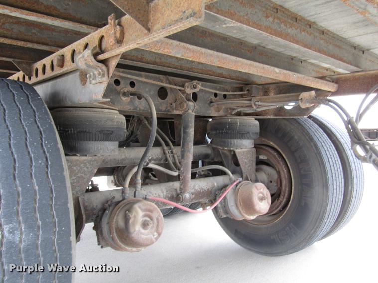 image for item DD3784 2000 Wabash dry van trailer