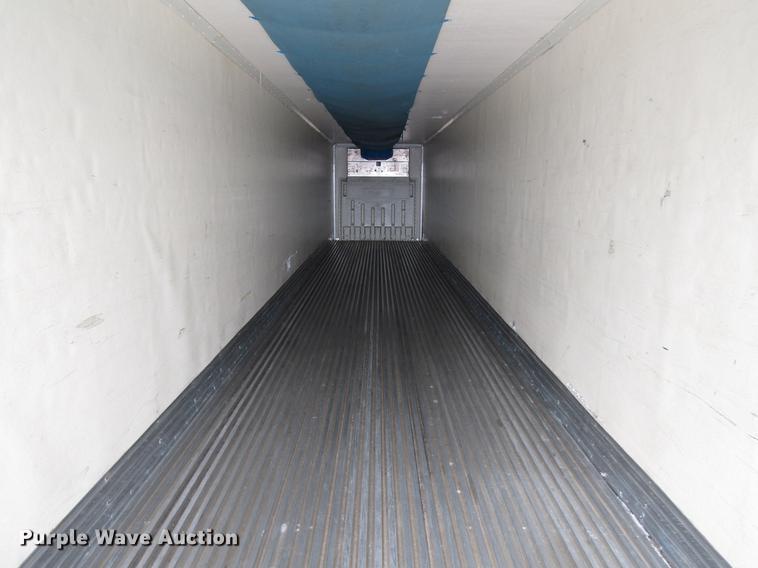 image for item DD3785 2004 Great Dane 7811TZ-1A refrigerated van trailer