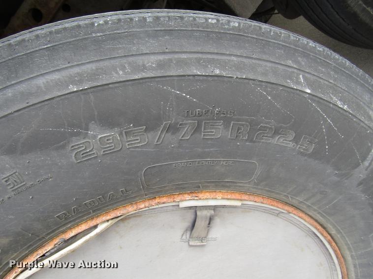 image for item DD3785 2004 Great Dane 7811TZ-1A refrigerated van trailer