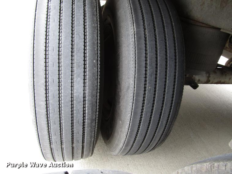 image for item DD3785 2004 Great Dane 7811TZ-1A refrigerated van trailer