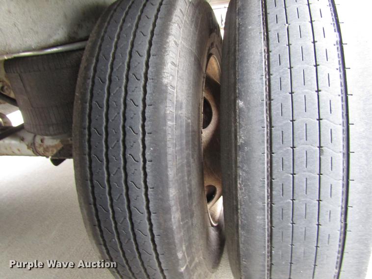 image for item DD3785 2004 Great Dane 7811TZ-1A refrigerated van trailer