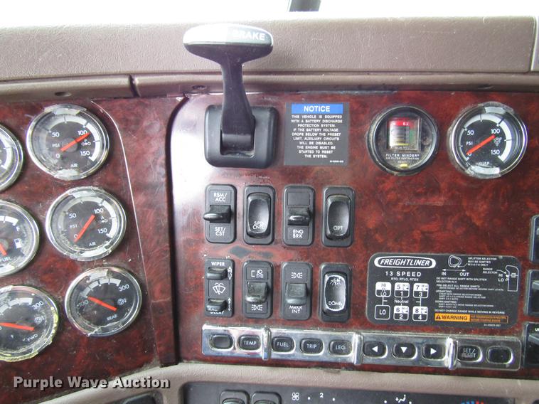 image for item DD3786 2003 Freightliner Coronado semi truck