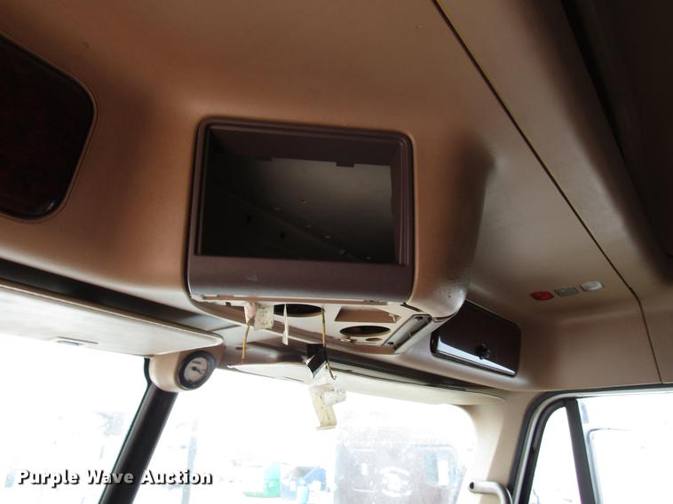 image for item DD3786 2003 Freightliner Coronado semi truck