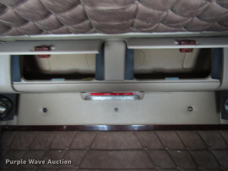 image for item DD3786 2003 Freightliner Coronado semi truck