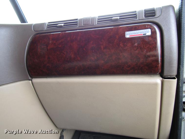 image for item DD3786 2003 Freightliner Coronado semi truck