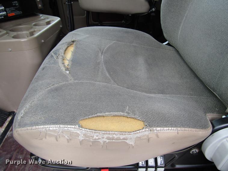 image for item DD3787 2007 International 9400i semi truck