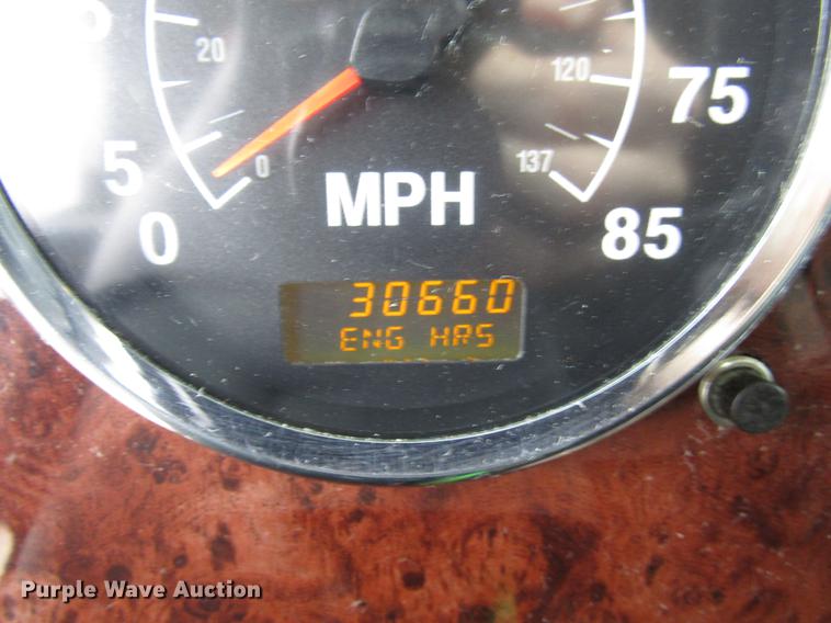 image for item DD3787 2007 International 9400i semi truck