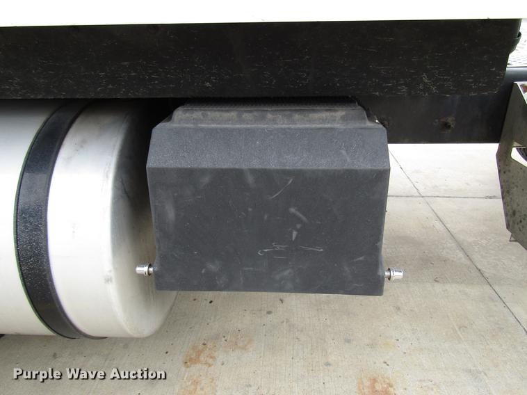 image for item DD3787 2007 International 9400i semi truck