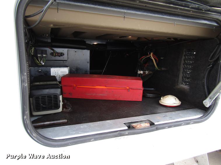 image for item DD3787 2007 International 9400i semi truck